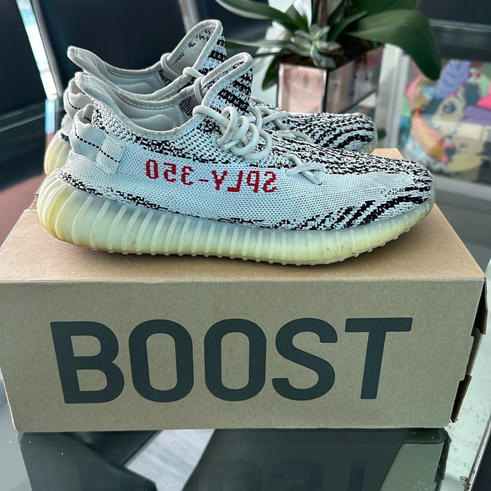 zebra yeezy boost - size 9 - great condition - slightly worn as pictured